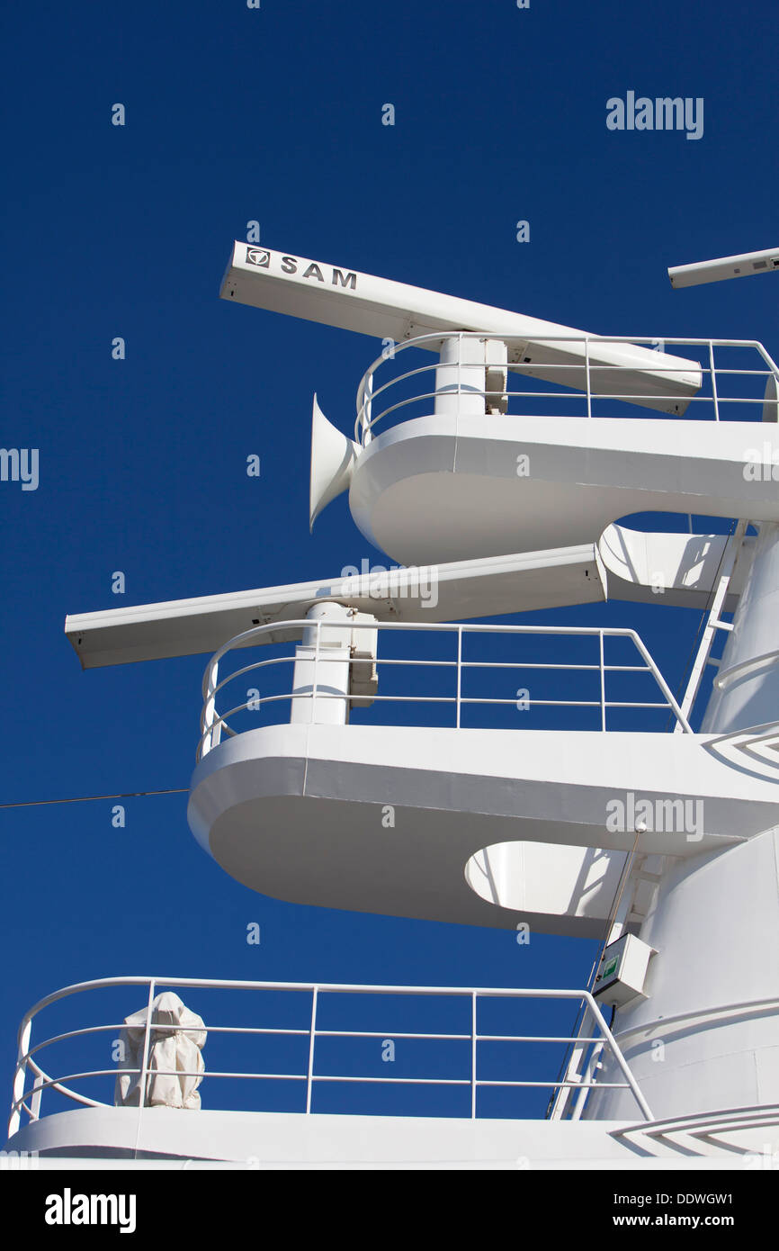 SAM integrated navigation radar system on celebrity eclipse cruise ship