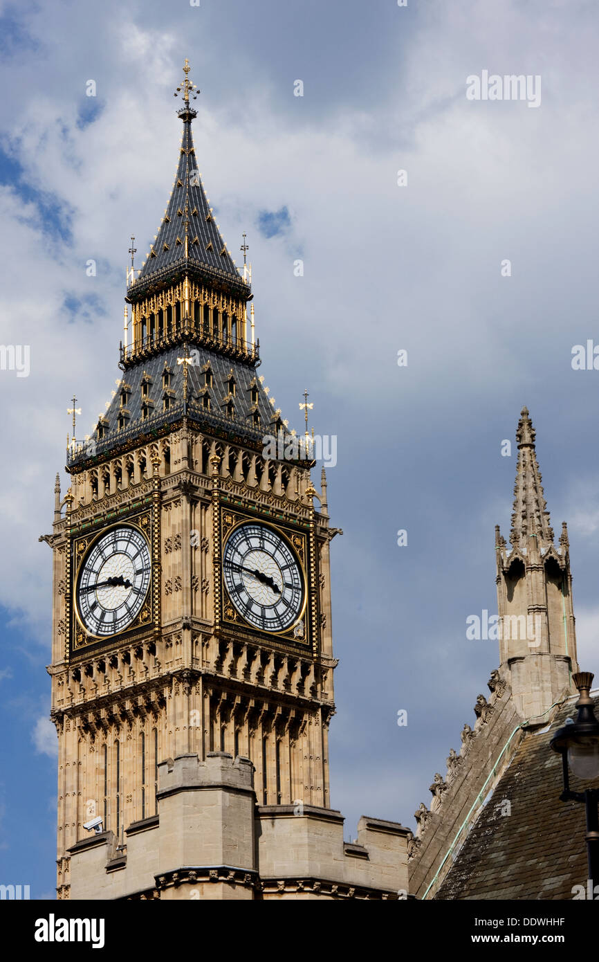 Big Ben in afternoon sun, with London Eye in background Stock Photo