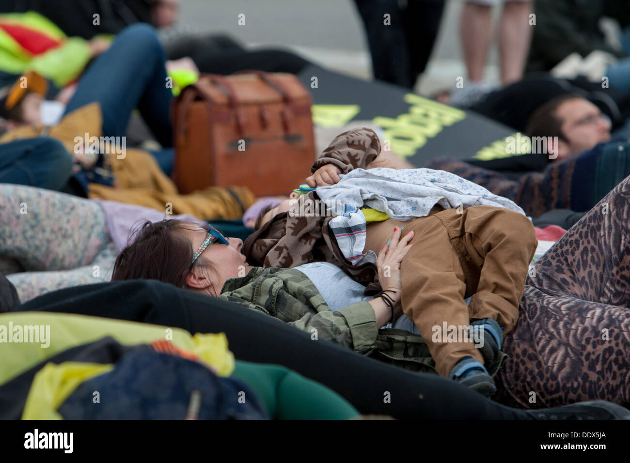 Dsei excel london hi-res stock photography and images - Alamy