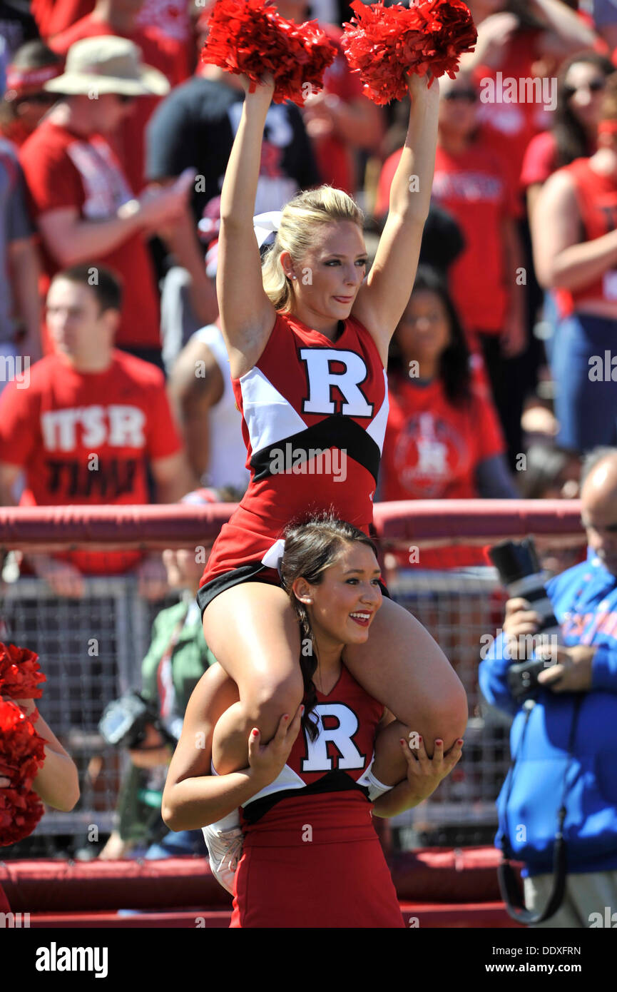 Piscataway, New Jersey, USA. 7th Sep, 2013. Rutgers' cheerleaders in