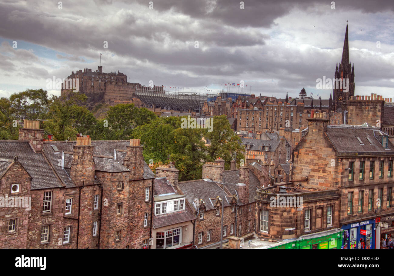 Moody wide view of Edinburgh Castle over the city centre, Scotland, UK EH1 Stock Photo