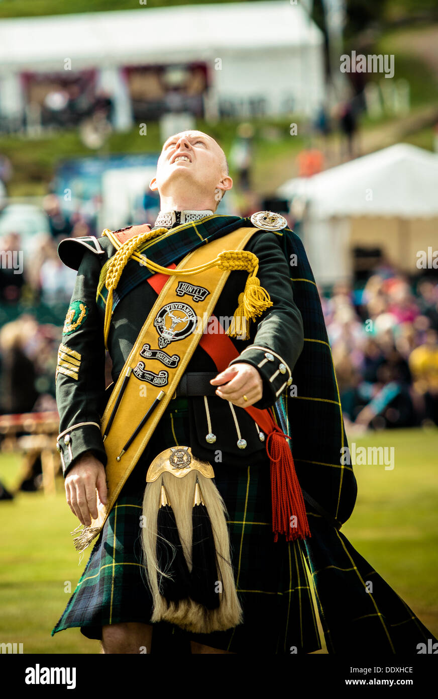 Mace throwing competition braemar royal highland gathering princess