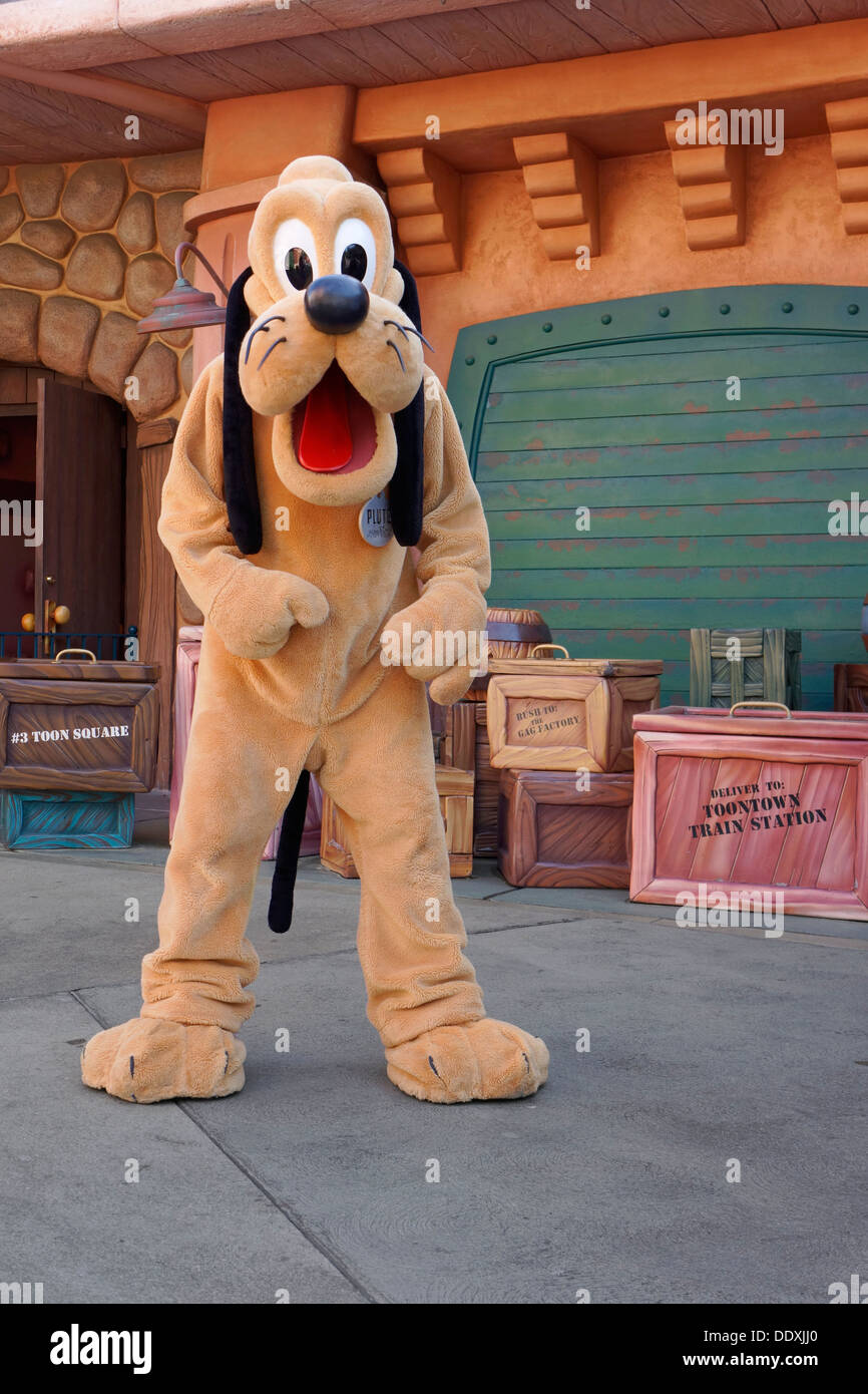 Pluto disney cartoon hi-res stock photography and images - Alamy Pluto disney cartoon hi-res stock photography and images - Alamy