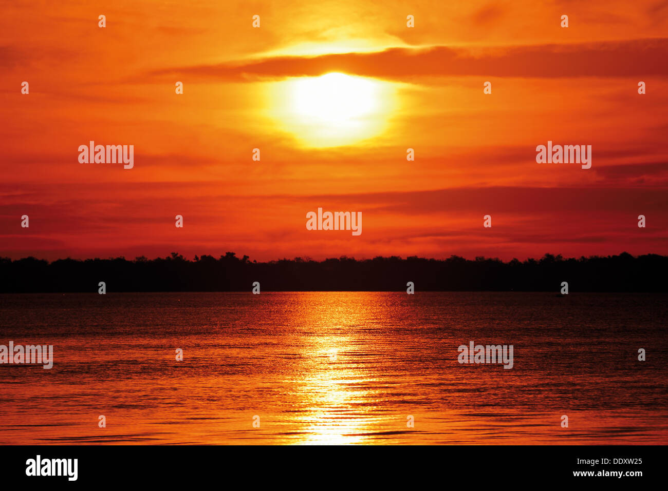 Brazil, Pantanal: Scenic sunset at lake Sía Mariana in Barao de Melgaco Stock Photo