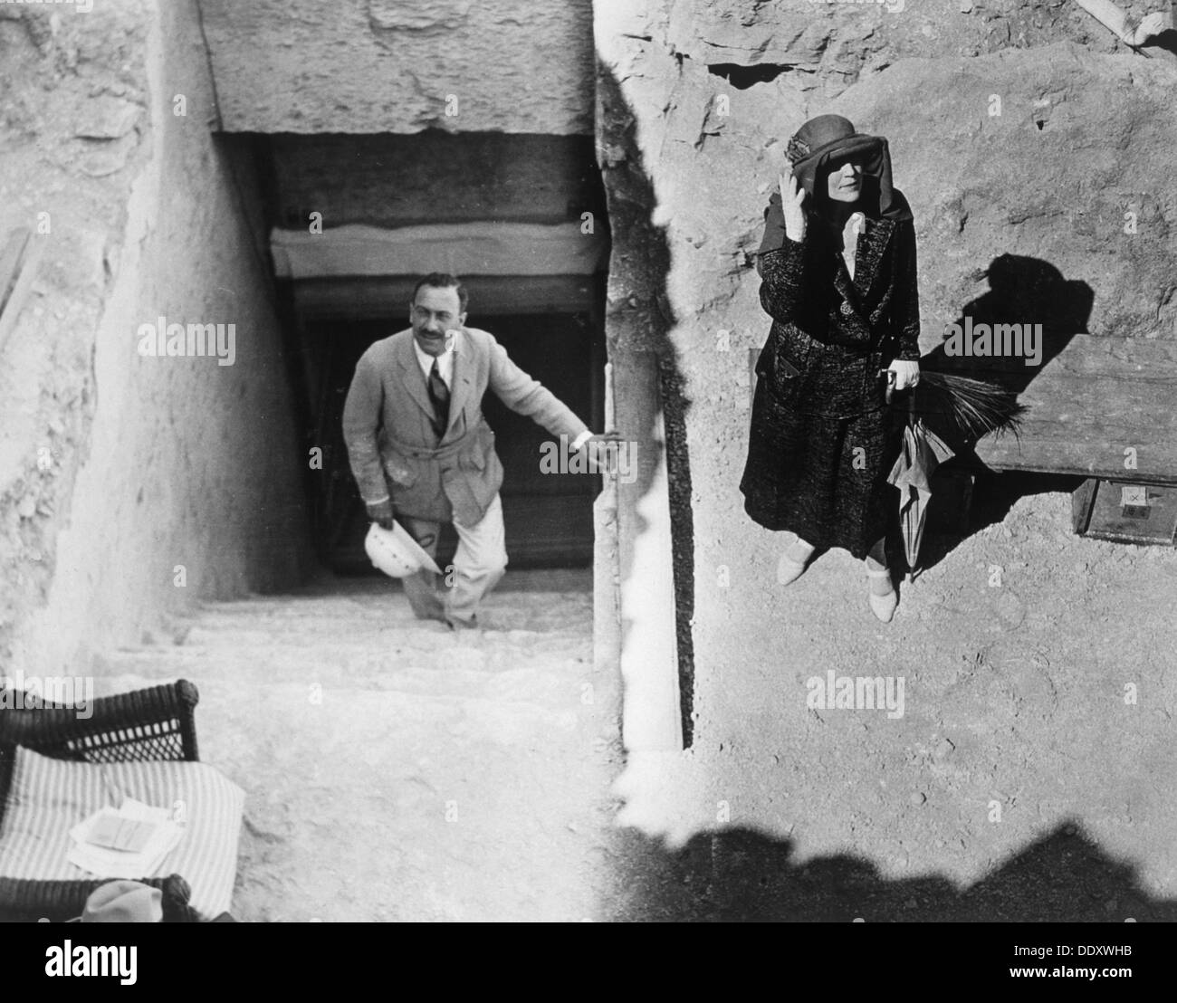Visitors to the Tomb of Tutankhamun, Valley of the Kings, Egypt, 1923.  Artist: Harry Burton Stock Photo - Alamy