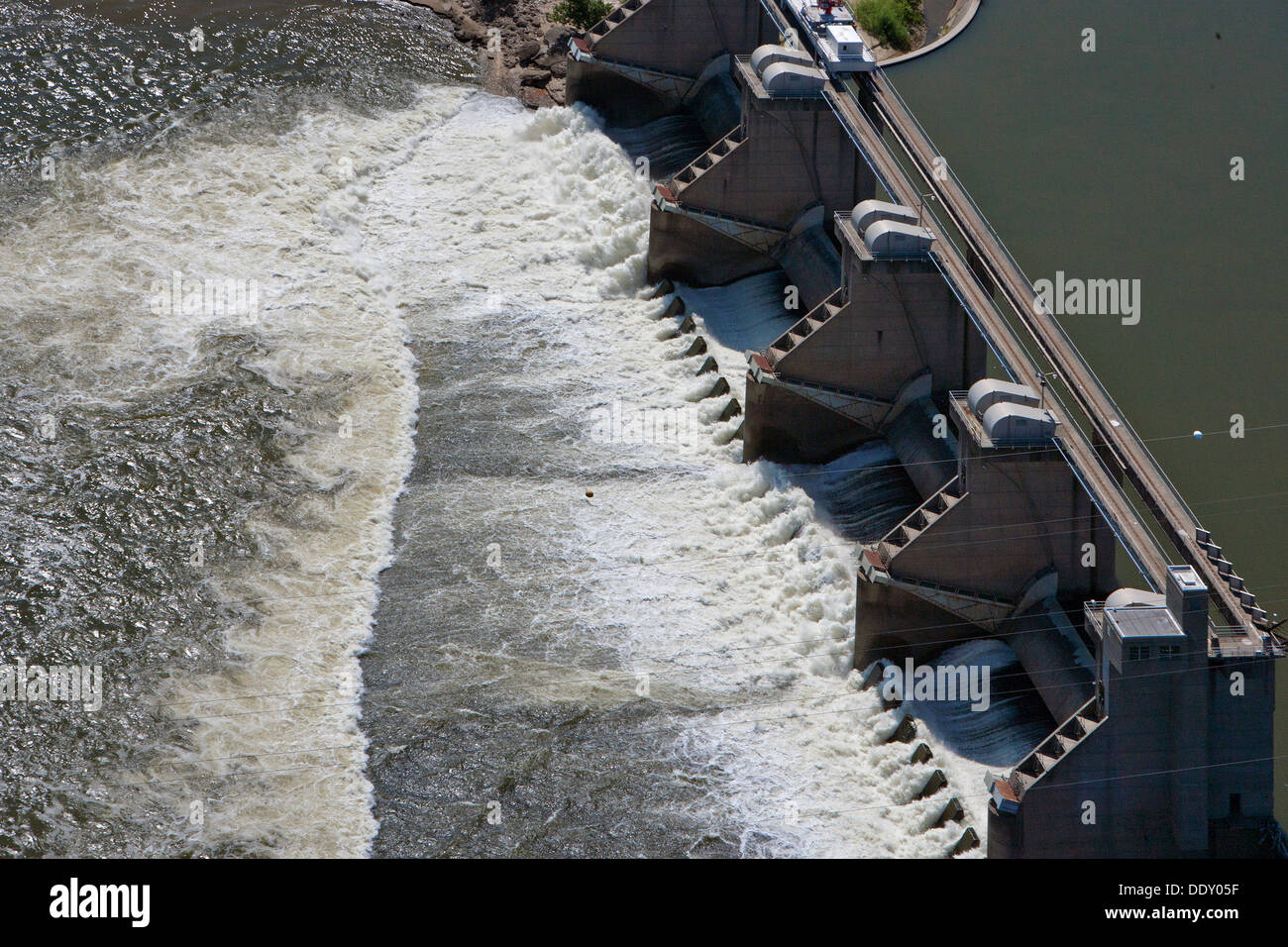 aerial photograph McAlpine Locks and Dam, Ohio River at Louisville