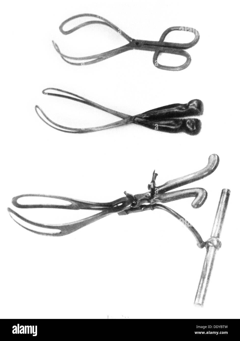 medicine, birth / gynecology, forceps, 20th century, 20th century, obstetrics, device, devices, instrument, instruments, aids and appliances, forceps, clipping, cut out, cut-out, cut-outs, birthing, bear, give birth, delivery, childbearing, childbirth, object, objects, stills, medicine, medicines, birth, births, gynecology, gynaecology, historic, historical, Additional-Rights-Clearences-Not Available Stock Photo
