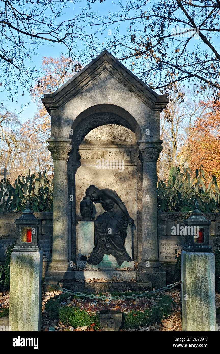 Family grave with female statue on the Ostfriedhof or East Cemetery ...