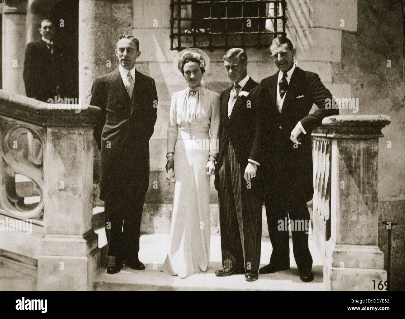Duchess of windsor 1937 hi-res stock photography and images Duchess of windsor 1937 hi-res stock photography and images