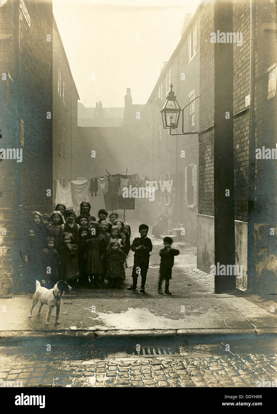 No Man's Yard, Newington Street, Sneinton, Nottingham, Nottinghamshire, c1912. Artist: Unknown Stock Photo