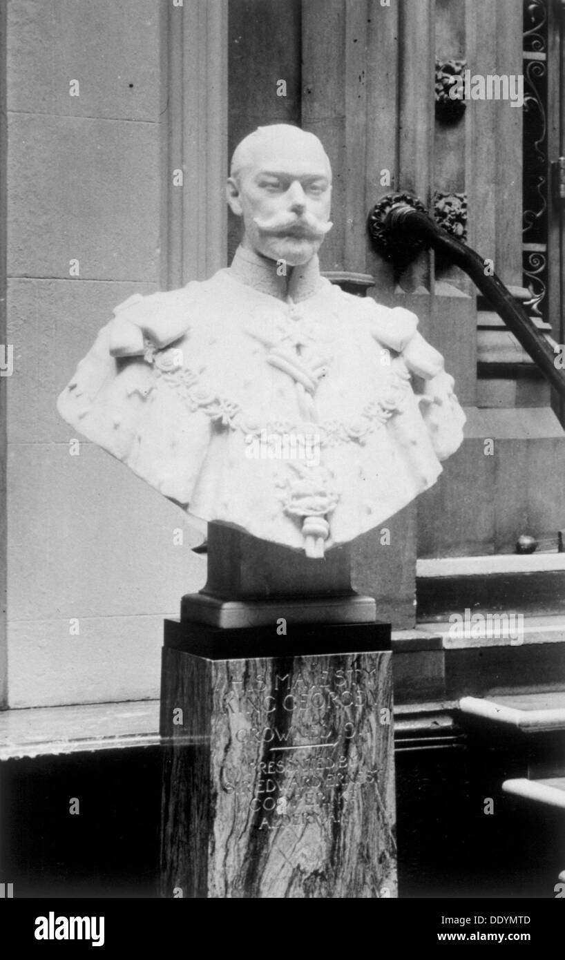 Portrait bust of King V, 1914. Artist Frampton Stock
