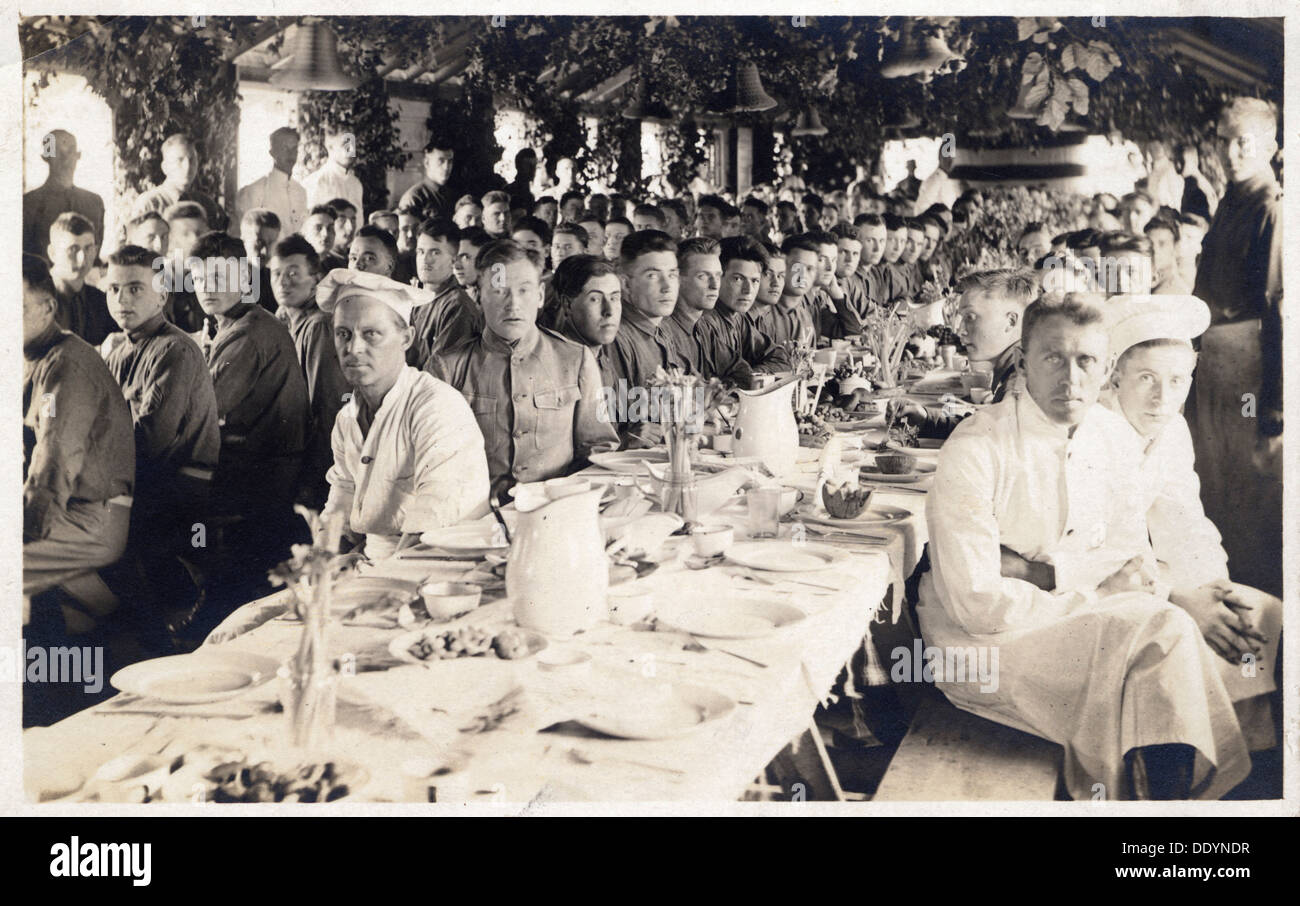 Farewell dinner for Company B, 112th Engineers, Fort Sheridan, Illinois, USA, 29th September, 1917. Artist: Unknown Stock Photo