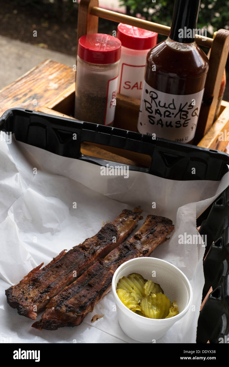 Ribs at Rudy's BBQ Stock Photo - Alamy
