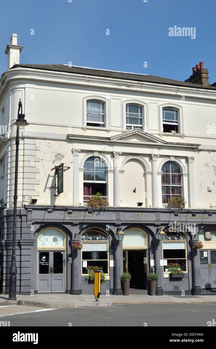 Gloucester pub hires stock photography and images Alamy