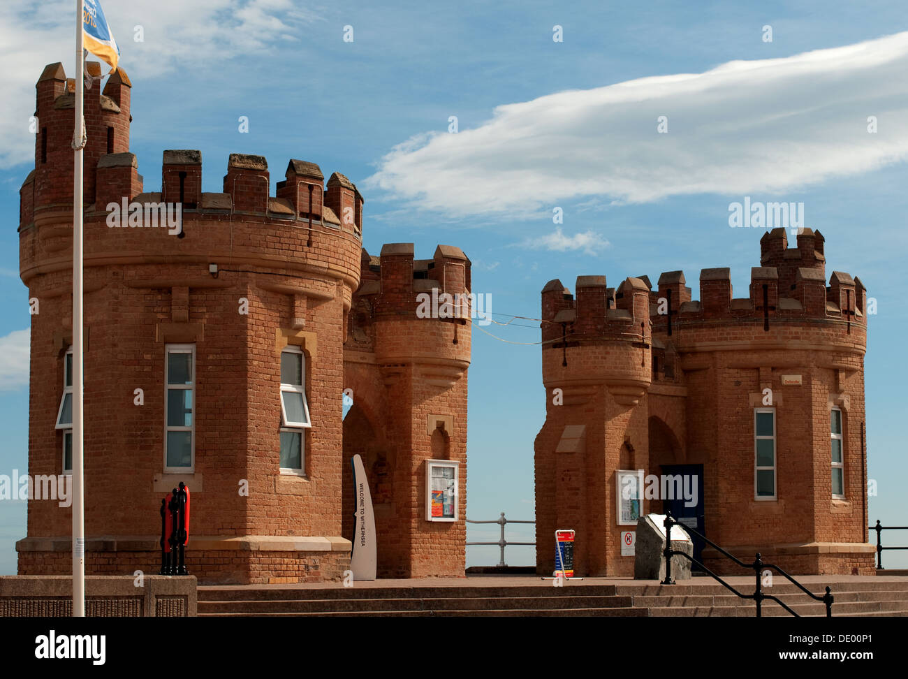 Withernsea promenade hires stock photography and images Alamy