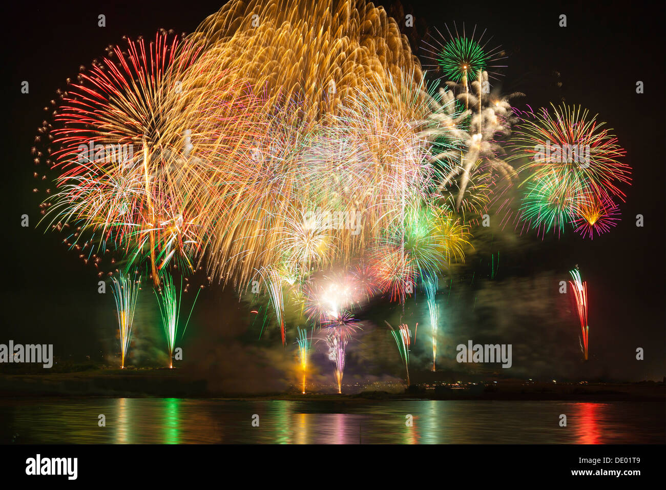 Nagaoka Fireworks Festival Stock Photo Alamy