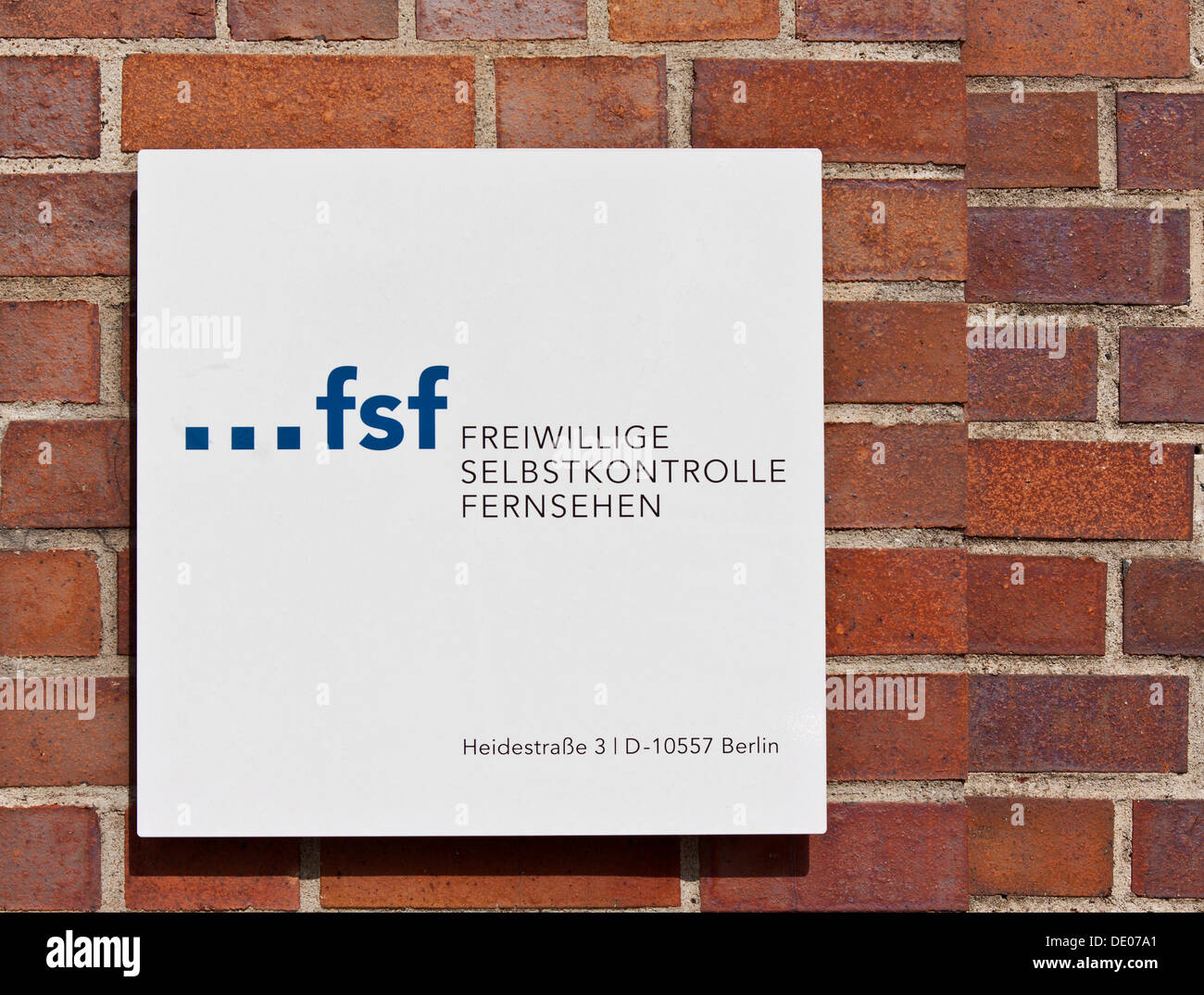 Sign, lettering "fsf, Freiwillige Selbstkontrolle Fernsehen", German for "  Voluntary Self Regulation of the Television Stock Photo - Alamy