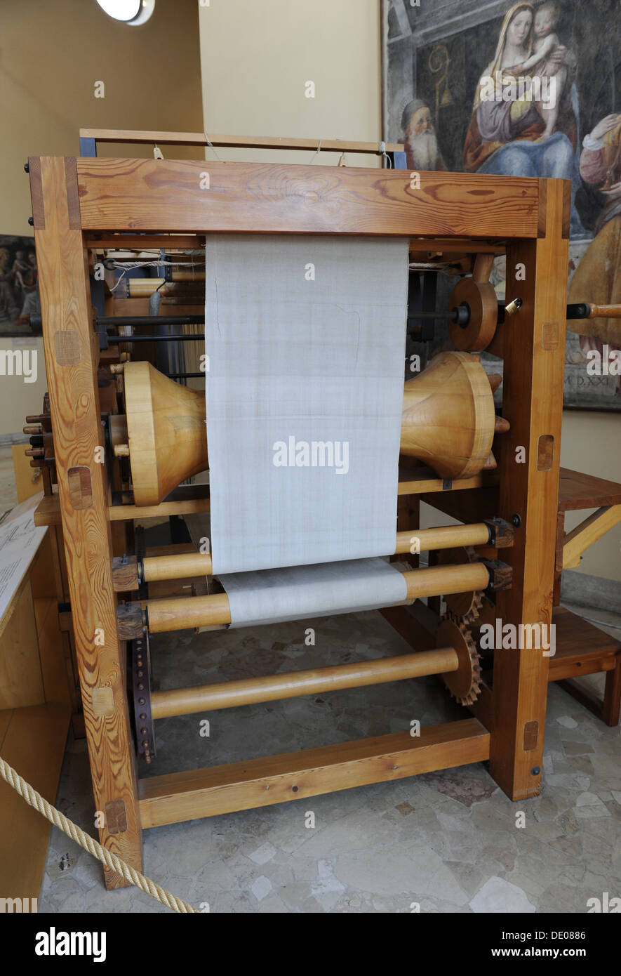Study of Leonardo da Vinci. Weaving machines. Mechanical loom. 15th century. Model. Stock Photo