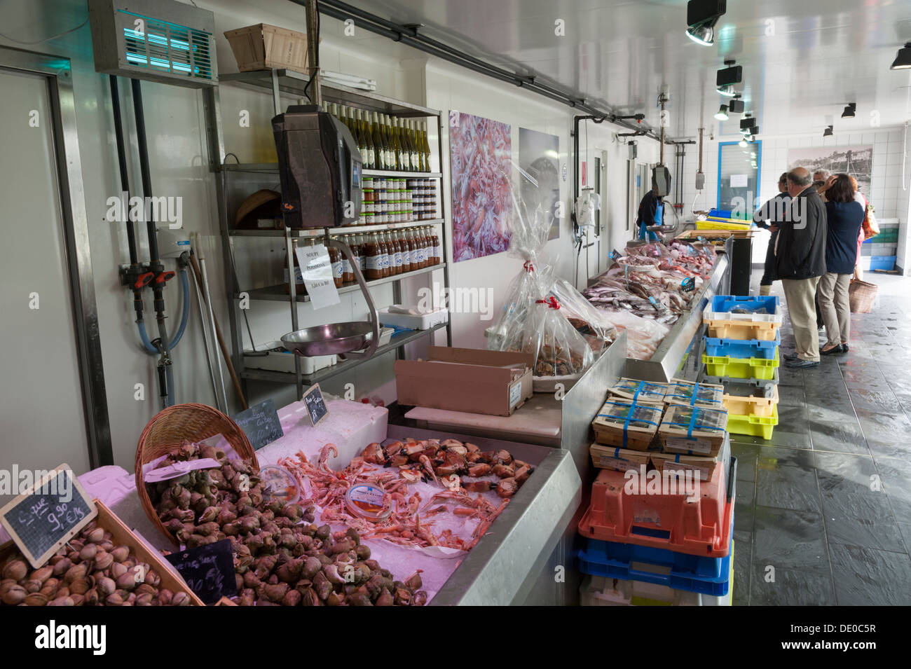 The  poissonnerie du port  or fishmongers in the port Duarnenez Brittany France Stock Photo