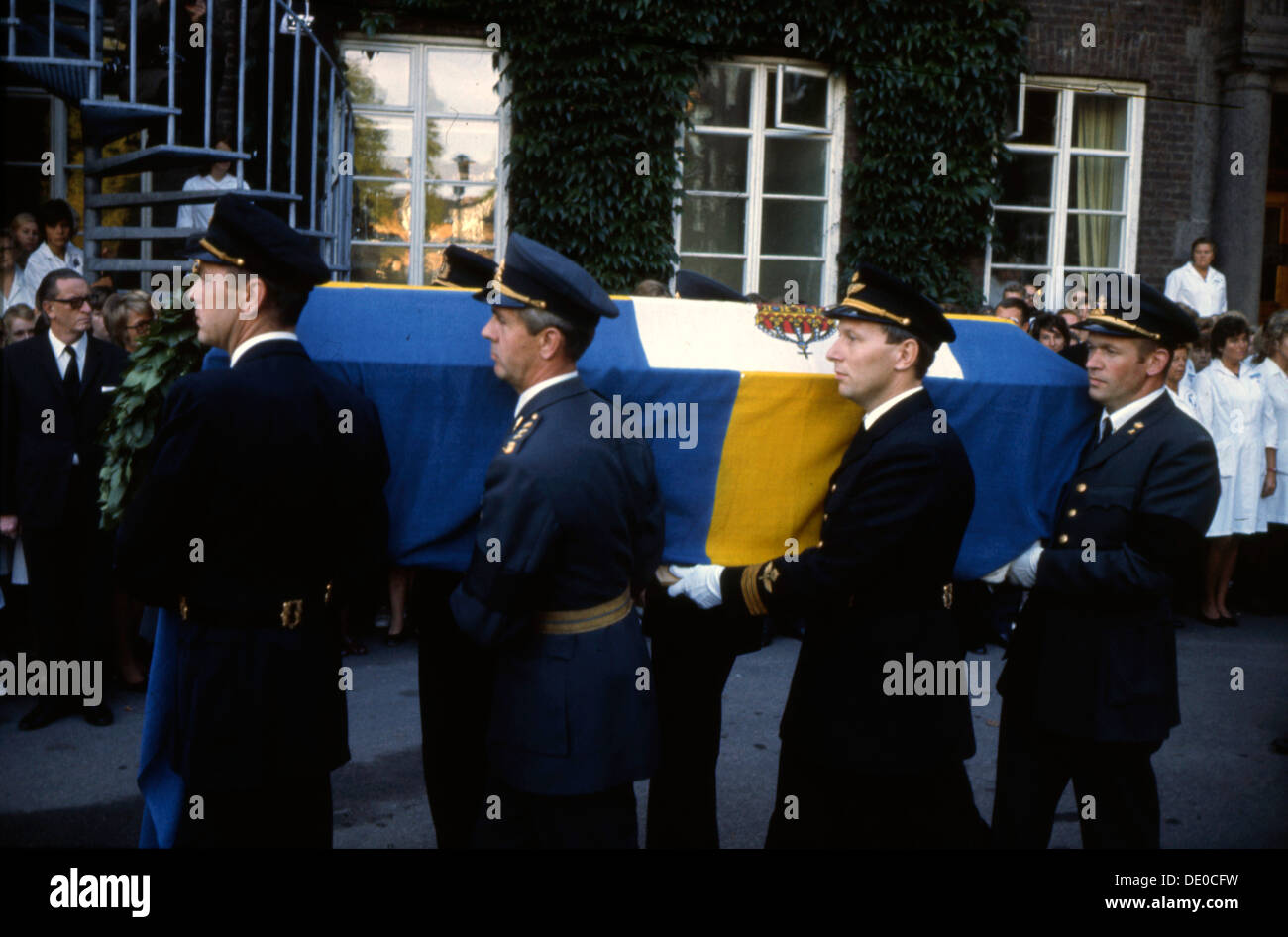 The coffin of King Gustaf VI Adolf of Sweden, 15 September 1973 Stock Photo 60246141 Alamy The coffin of King Gustaf VI Adolf of Sweden, 15 September 1973 Stock Photo 60246141 Alamy