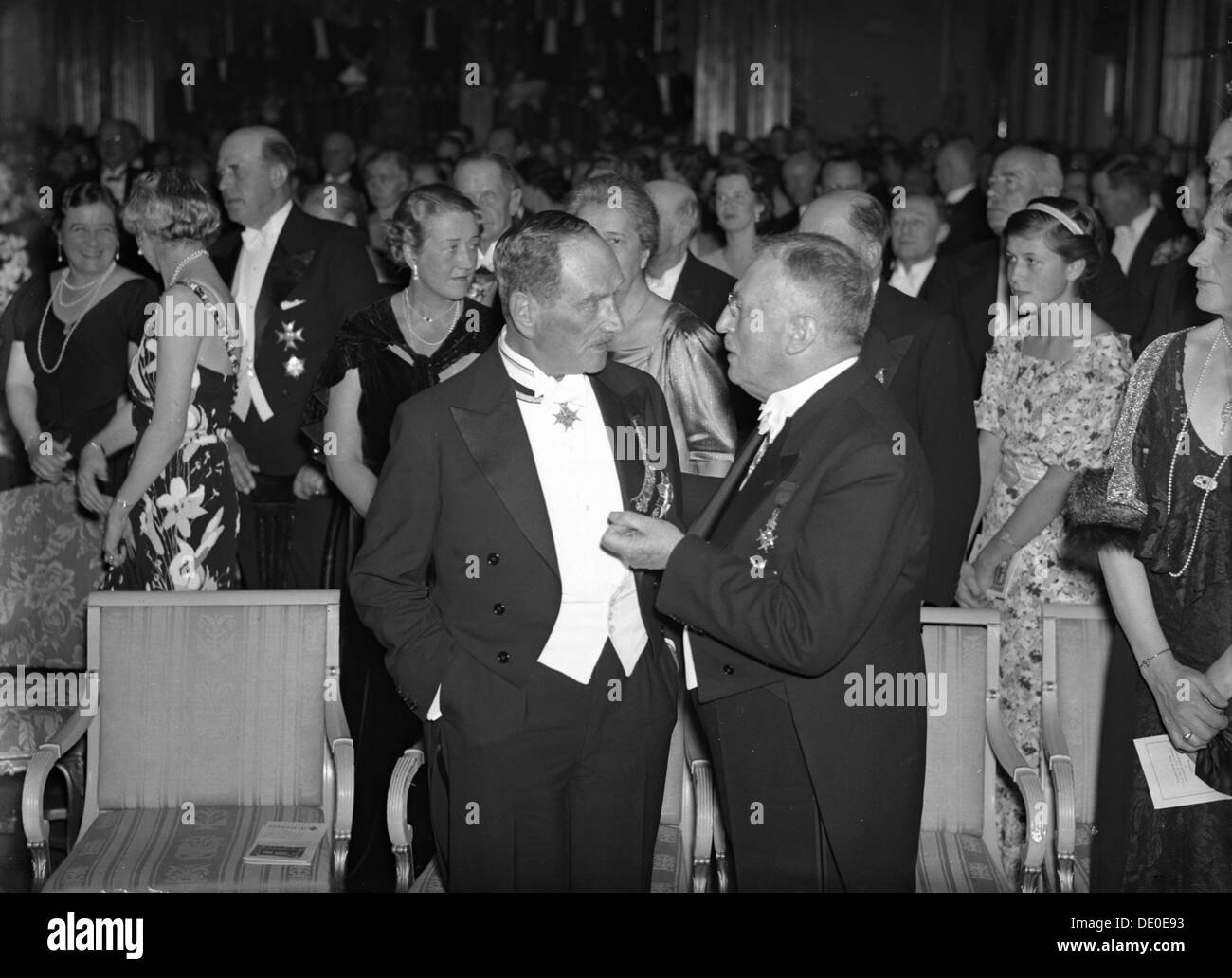 October 1937 Stock Photos & October 1937 Stock Images Alamy