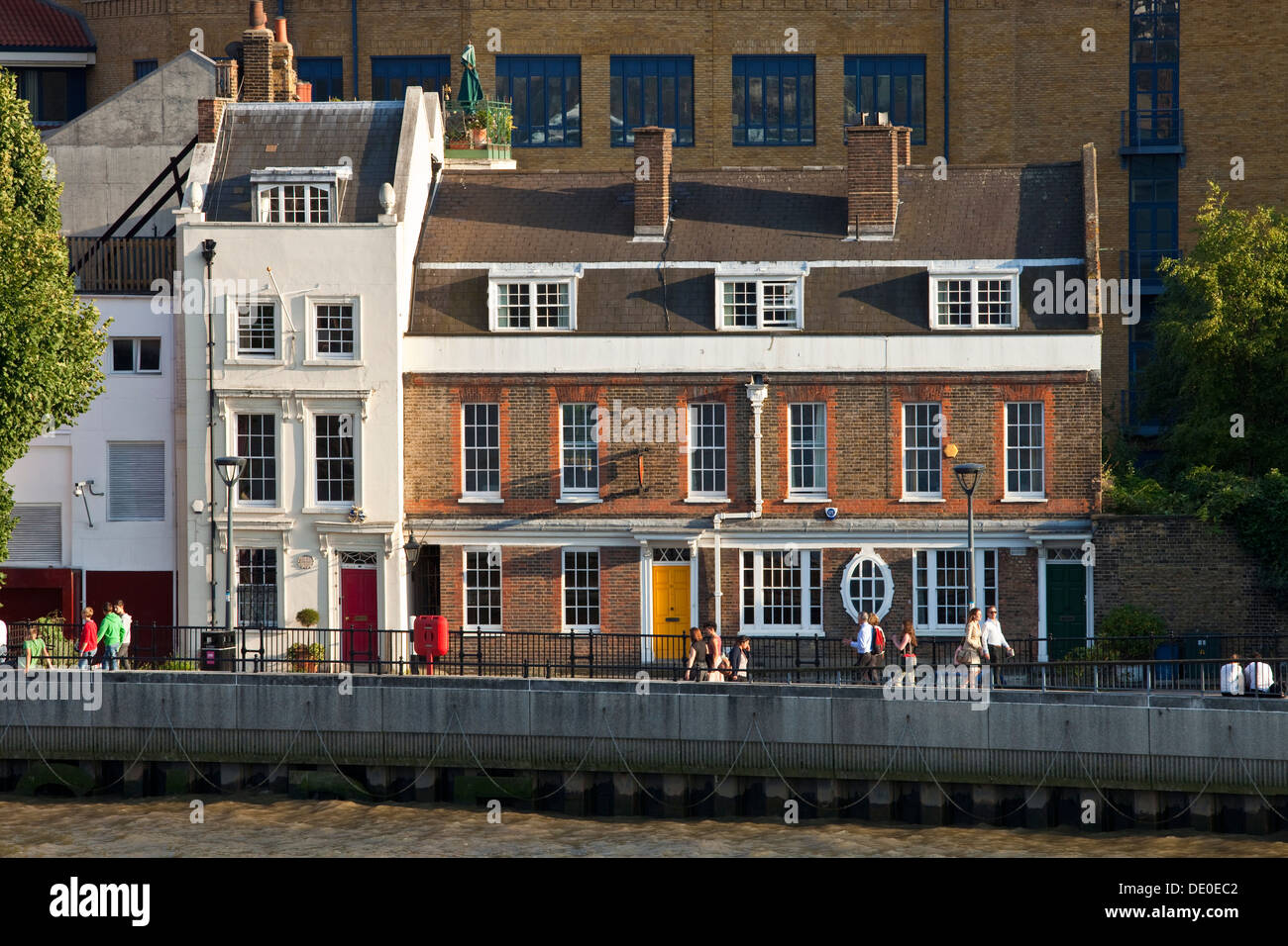Riverside Houses, River Thames, London, England Stock Photo Alamy