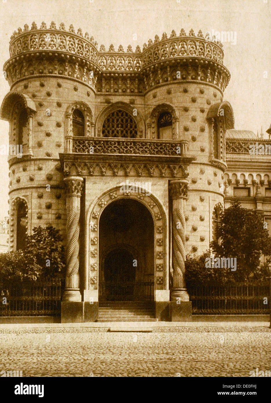 Wealthy house 1920s hi-res stock photography and images - Alamy