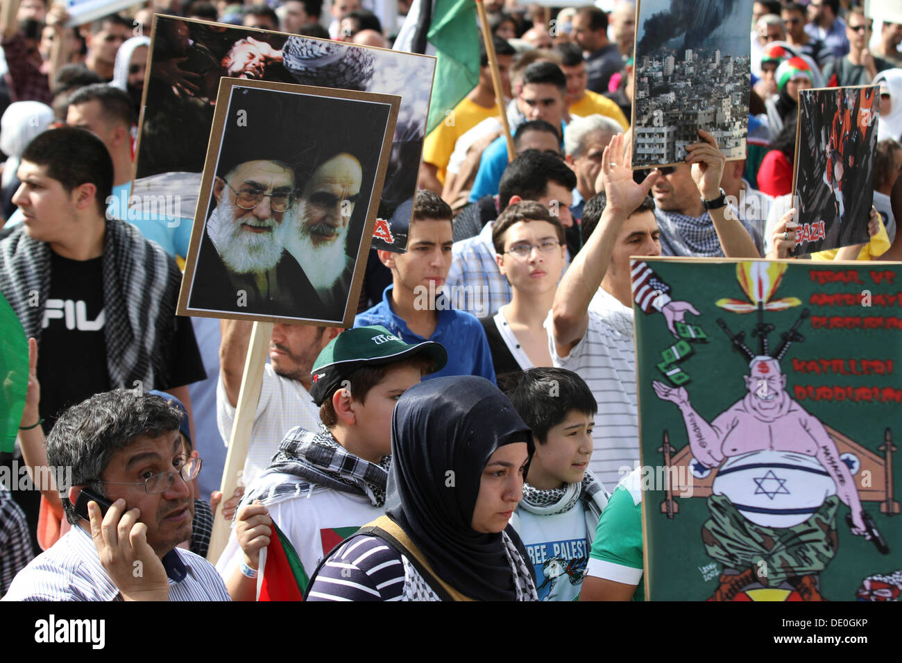AntiIsrael AlQuds Day demonstration with hundreds of participants