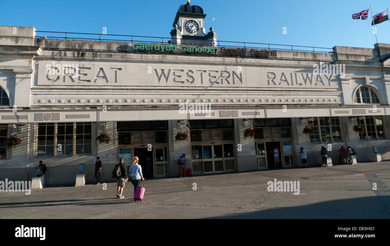 Free Stock photo of Building at Cardiff Central Station