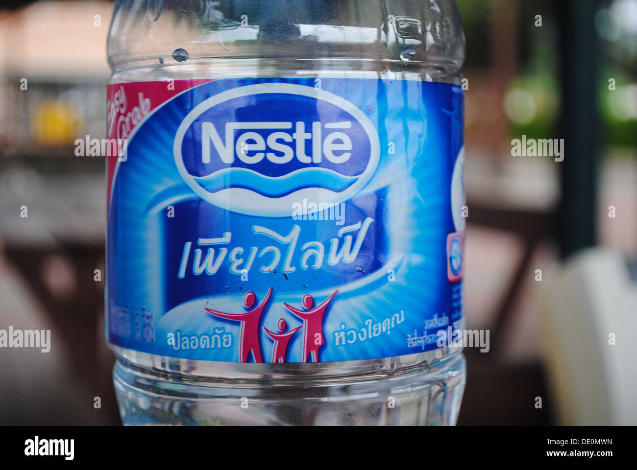 nestle water logo