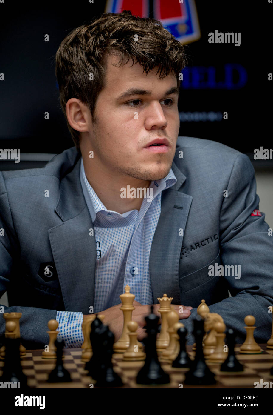 Magnus carlsen 2013 hi-res stock photography and images - Alamy