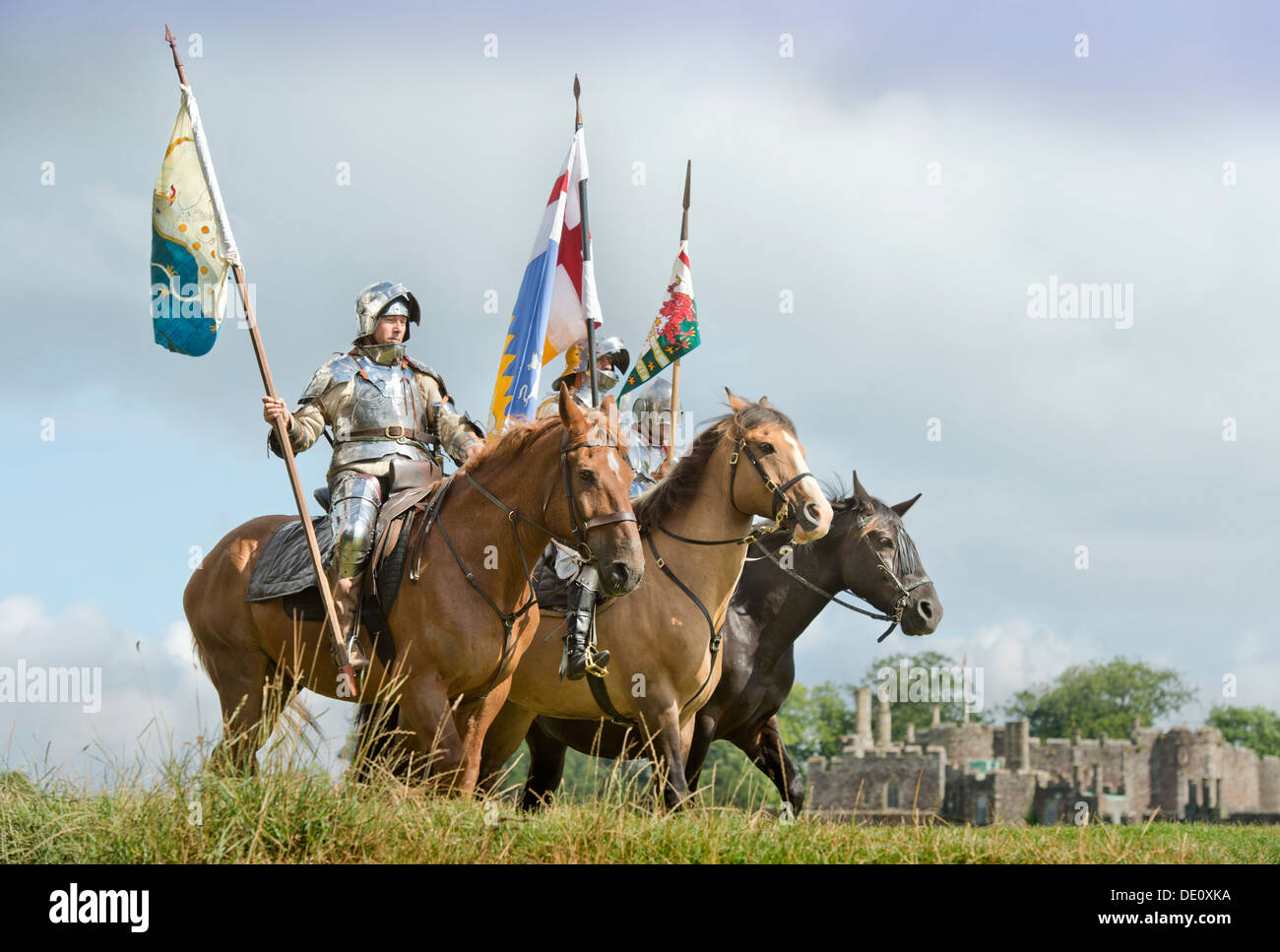The 'Berkeley Skirmish' medieval reenactments at Berkeley Castle near Gloucester where the 500th anniversary of the battle of Fl Stock Photo