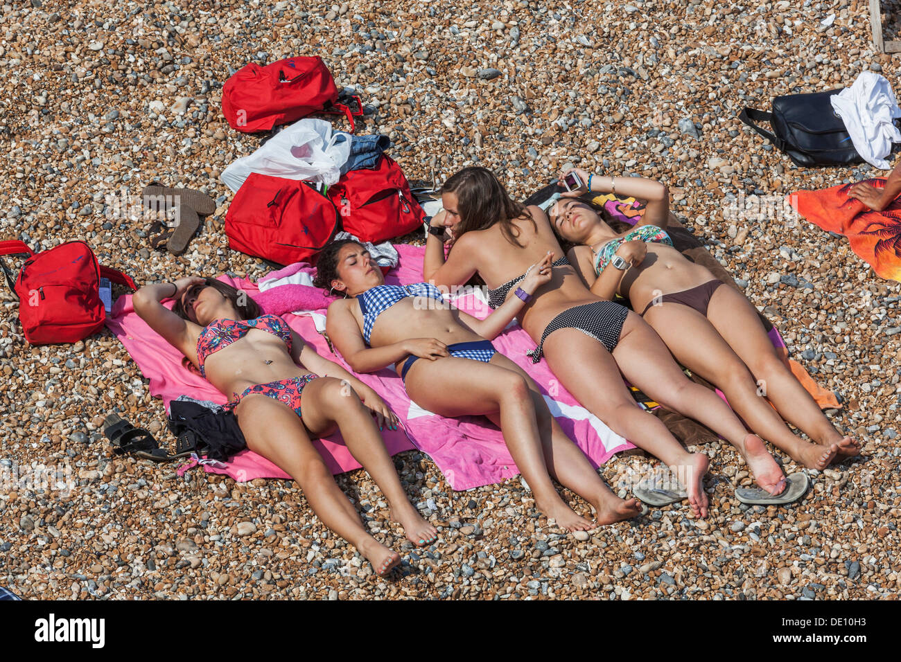 The beach girls hi-res stock photography and images - Alamy