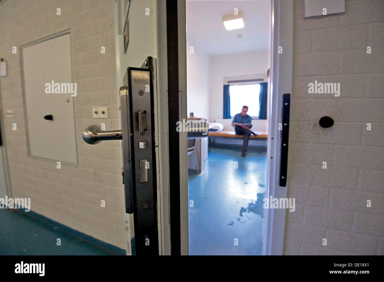 Holland-Scheveningen. 15-05-12. A man in prison. Stock Photo