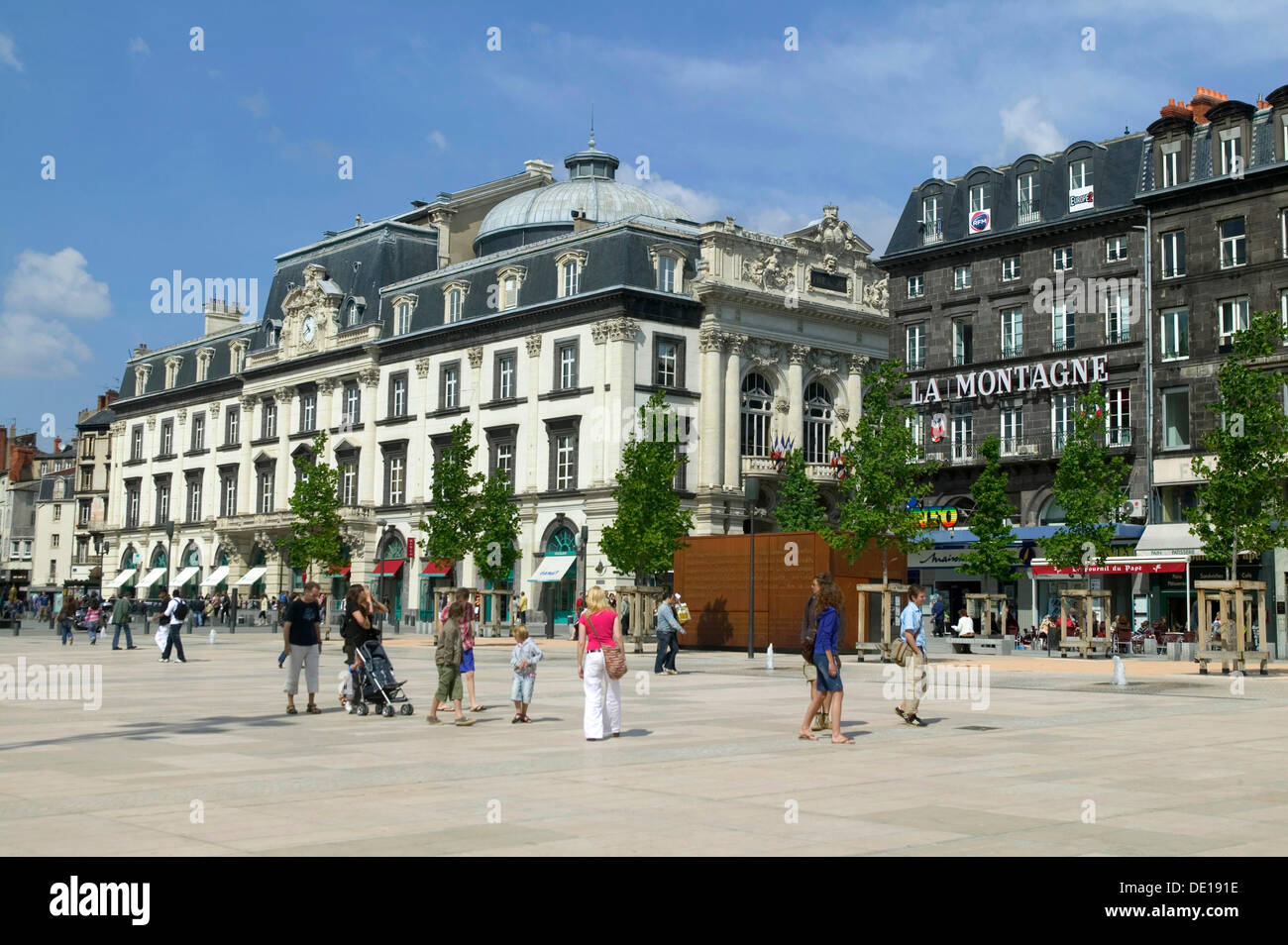Place de jaude hires stock photography and images Alamy Place de jaude hires stock photography and images Alamy