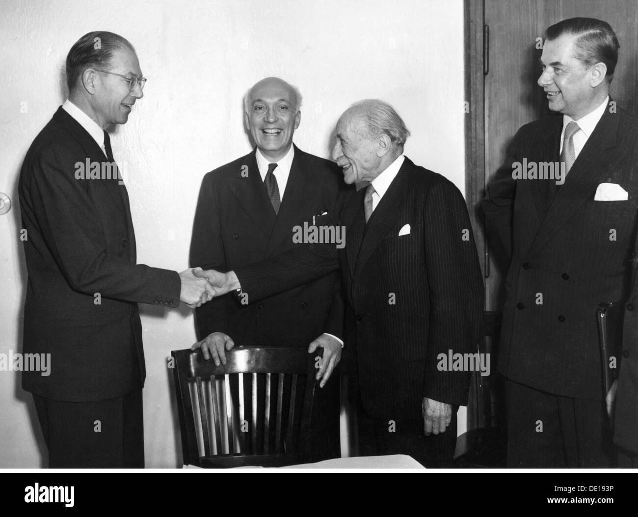 At restitution ceremony of the former ullstein properties hires stock