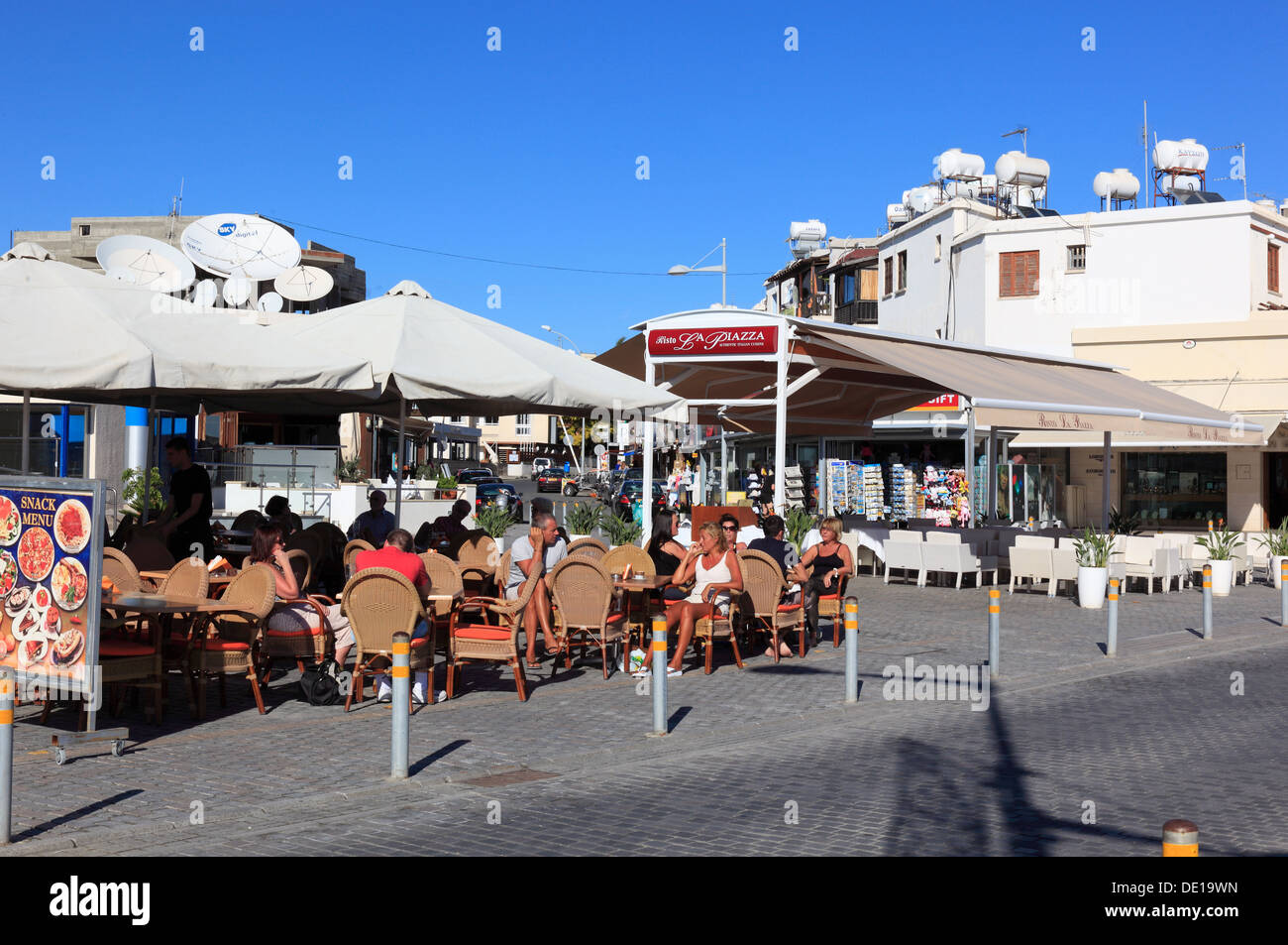 Cyprus, Pafos town, Gazibaf, Restaurants and cafes on the promenade Stock Photo