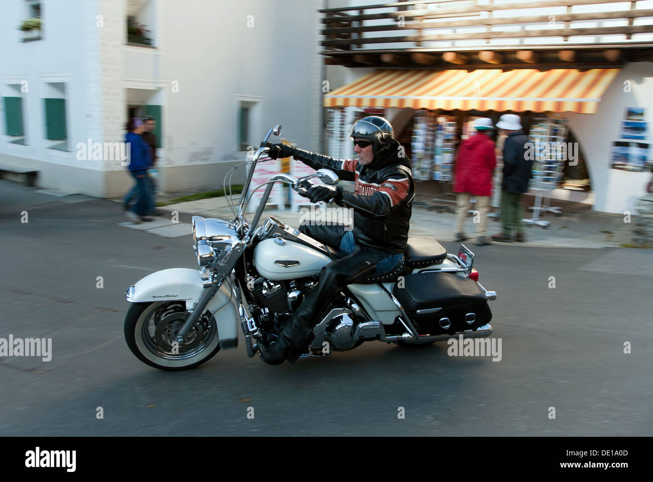 Motorcyclist harley davidson hi-res stock photography and images - Alamy