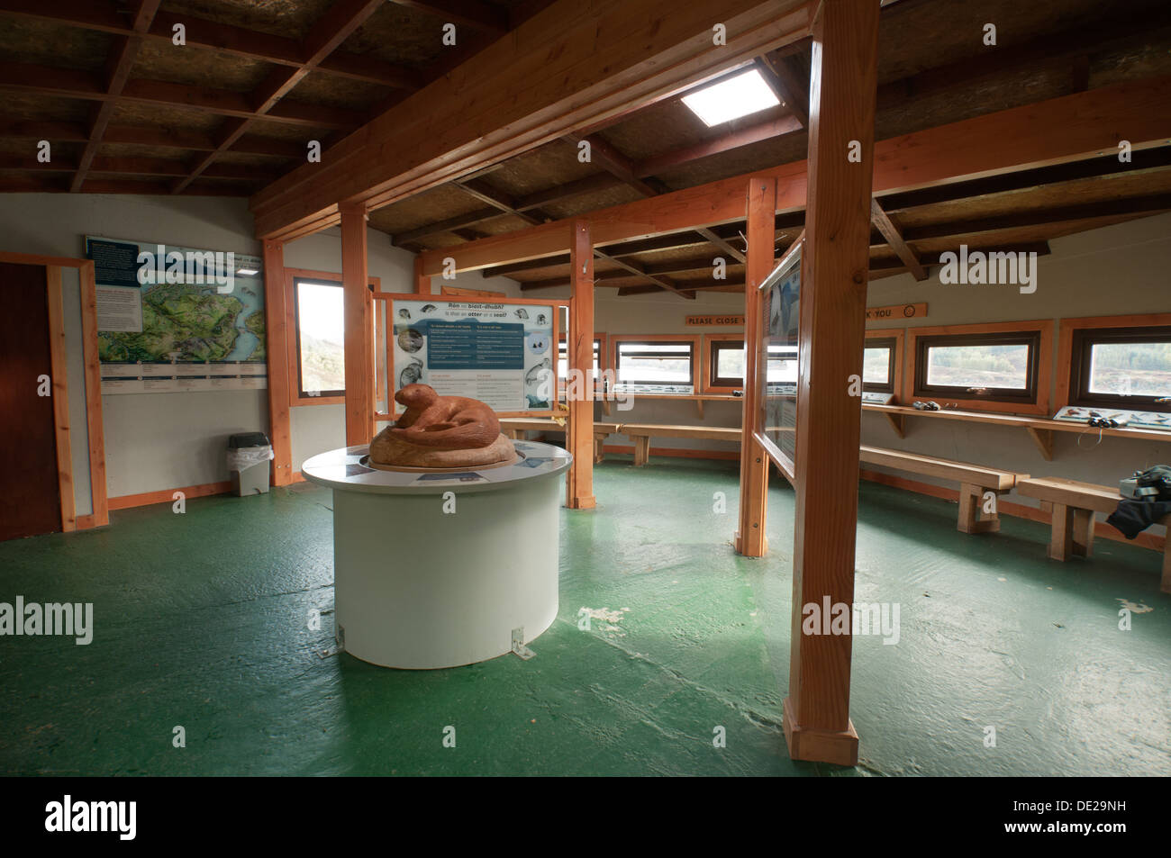 Inside the Kylerhea Otter Hide, on the Marine Mammal Trail at Kylerhea, Isle of Skye, Scotland, UK Stock Photo