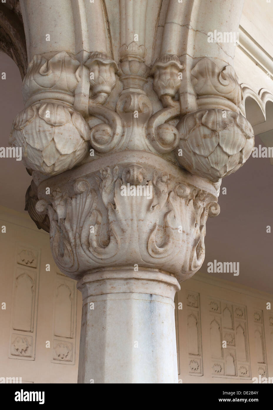 Closeup of pillar head at Agra Fort palace in India Stock Photo Alamy