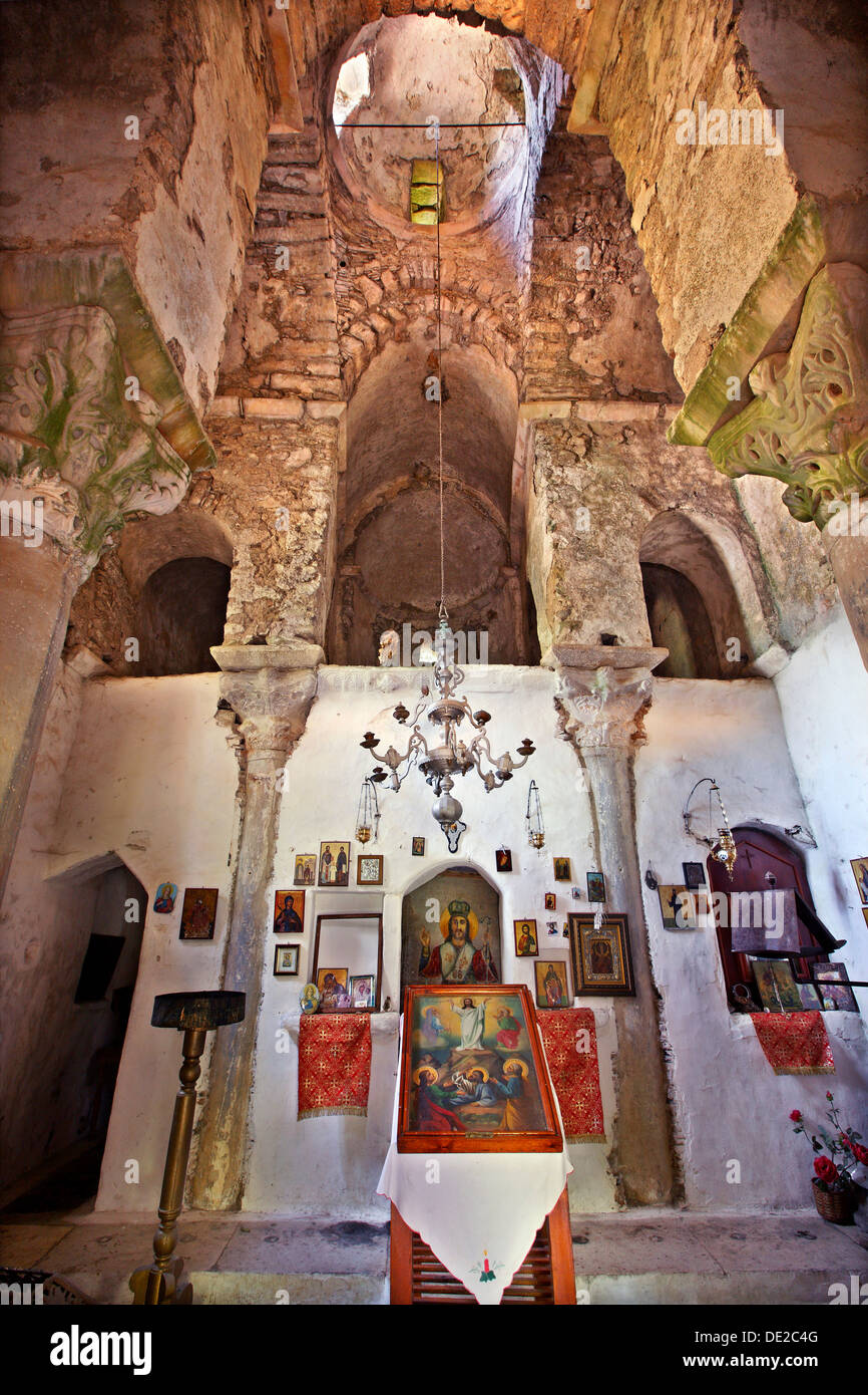 The byzantine church of the Transfiguration of the Saviour Potami, Karlovasi, Samos island, Aegean sea, Greece Stock Photo