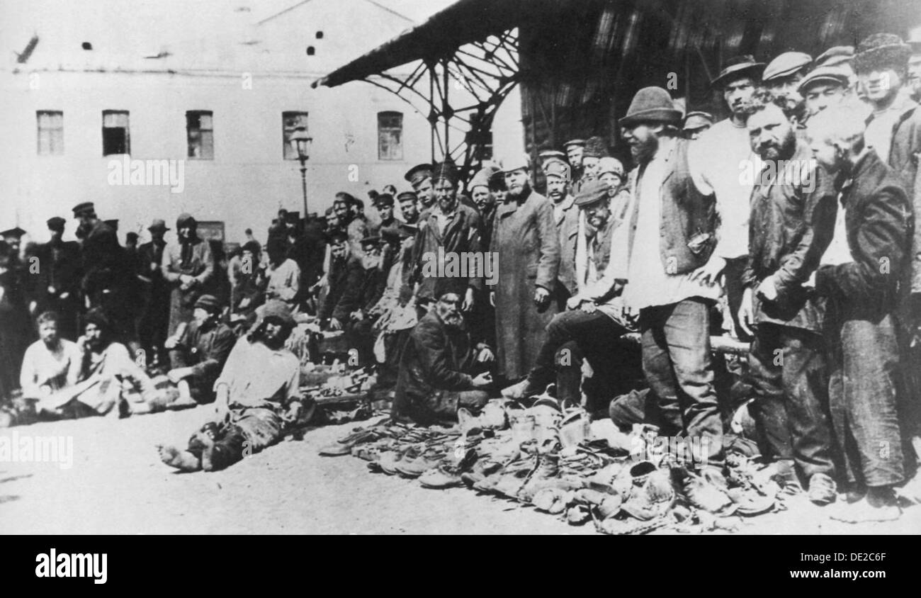Khitrov marketplace, Moscow, Russia, 1900s. Artist: Unknown Stock Photo ...