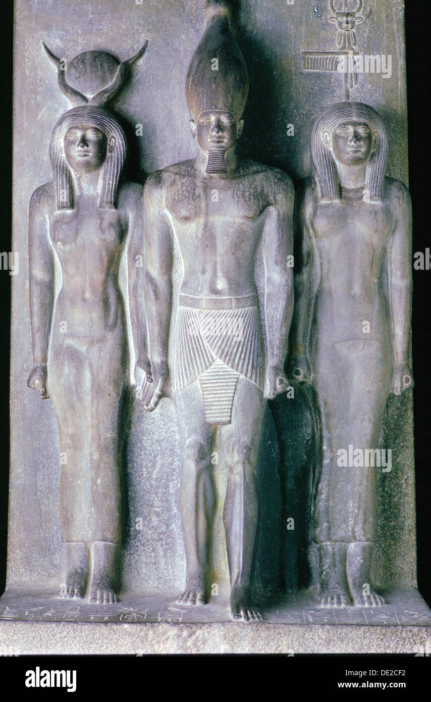 Basalt statue of the Pharaoh Menkaura, Cairo Museum, Egypt. Artist: Tony Evans Stock Photo