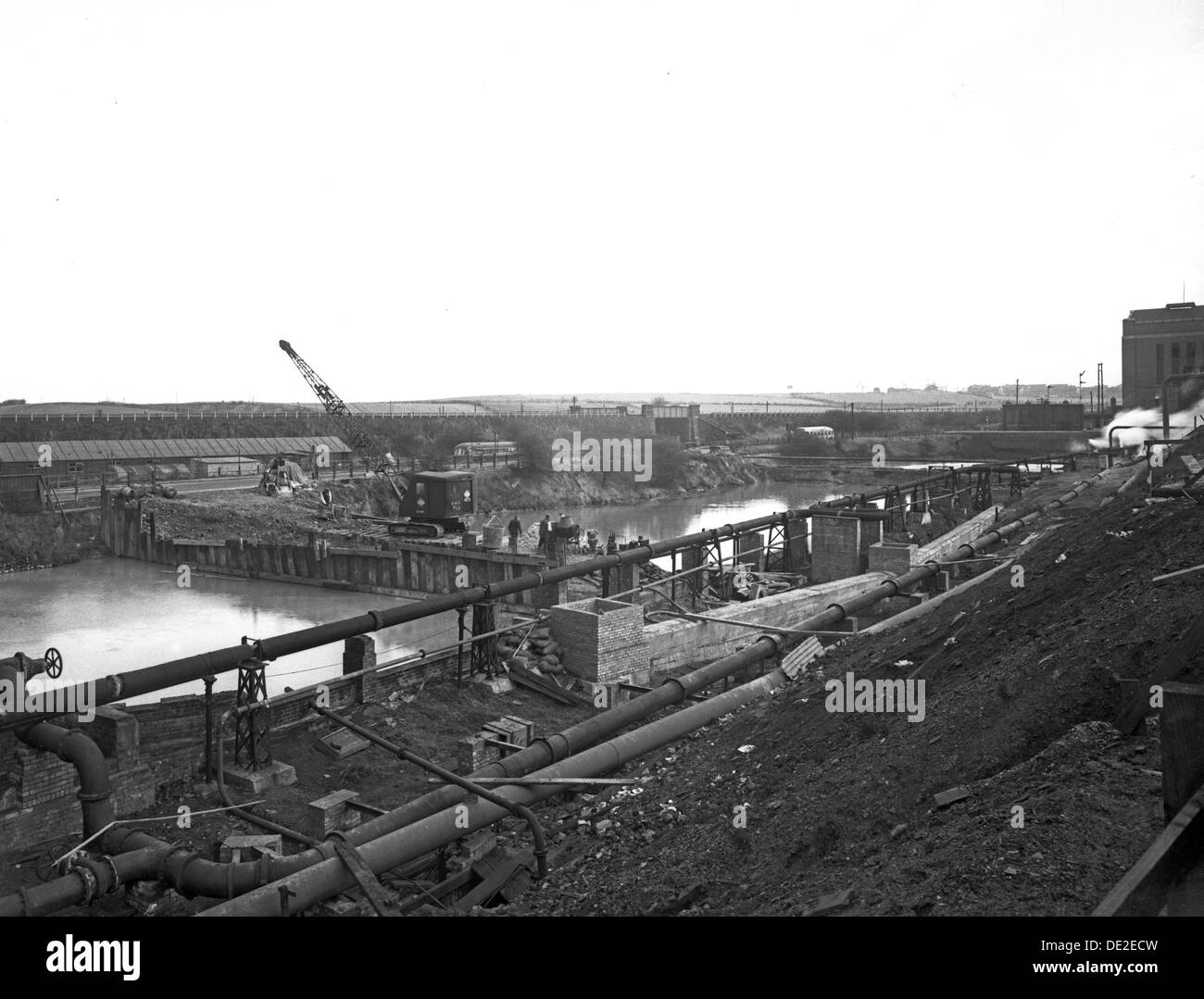 Construction of the reservoir, Manvers Main Colliery, Wath upon Dearne, South Yorkshire, 1955. Artist: Michael Walters Stock Photo