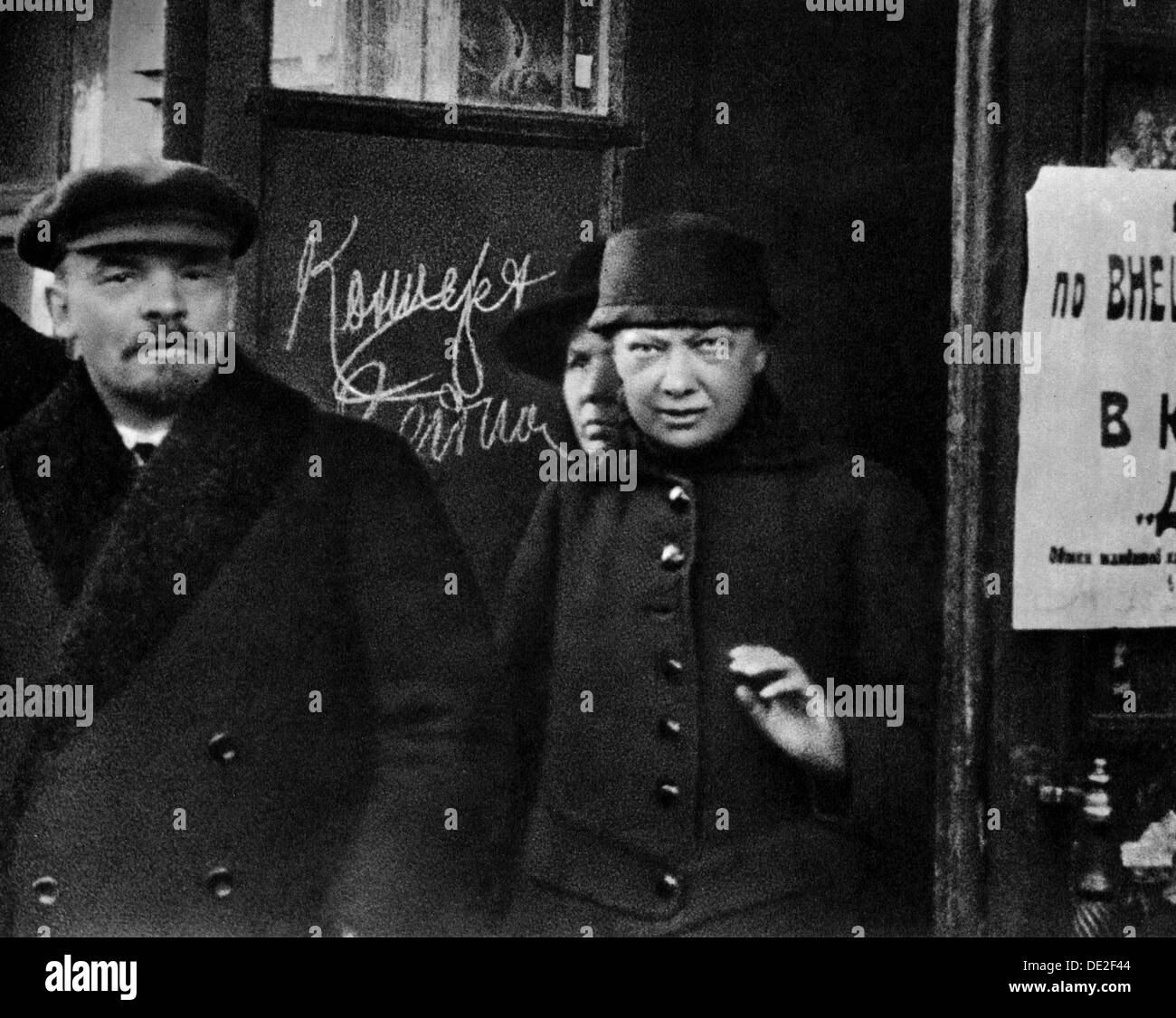 Russian Bolshevik leader Vladimir Lenin and his wife, Nadezhda Krupskaya, Russia, 1922. Artist: Unknown Stock Photo
