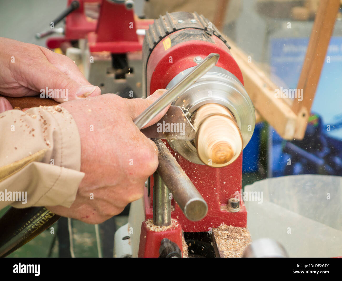 Lathe Operator High Resolution Stock Photography and Images Alamy