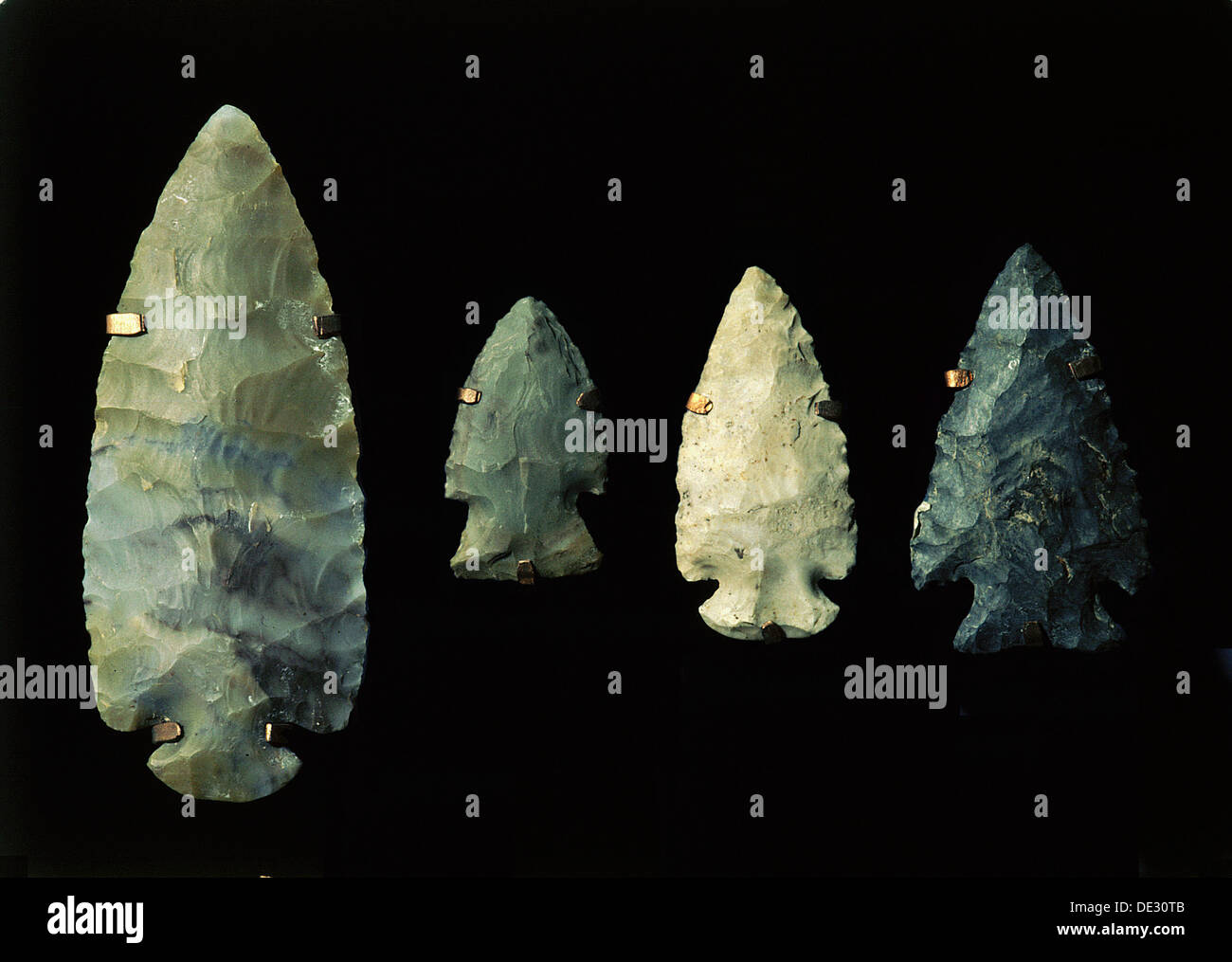 difference between spearpoint and droppoint difference between spearpoint and droppoint