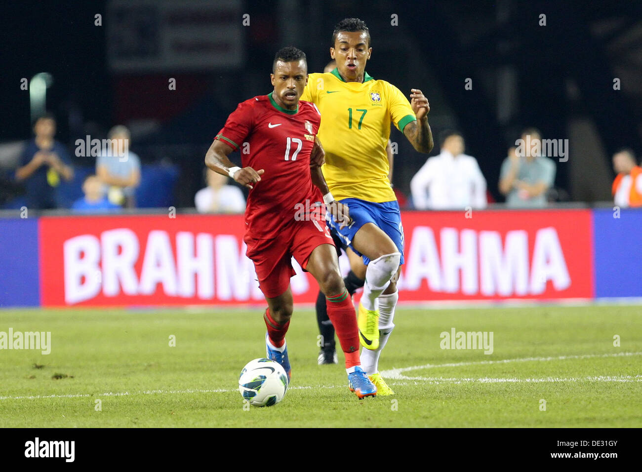 Brazil midfielder luiz gustavo 17 hi-res stock photography and images -  Alamy