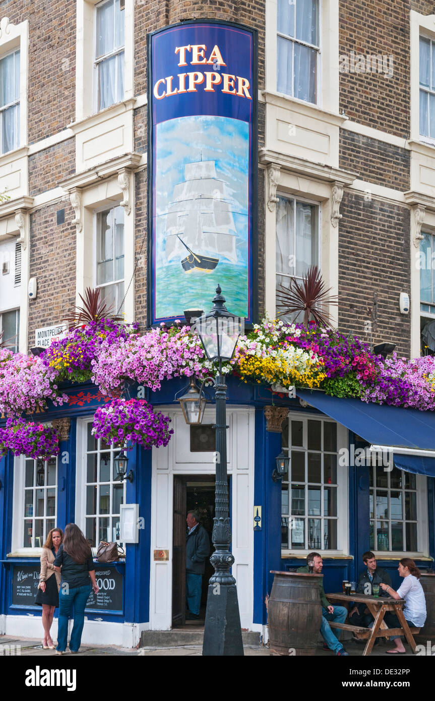 Great Britain, England, London, Knightsbridge, Montpelier Street, Tea Clipper pub restaurant Stock Photo