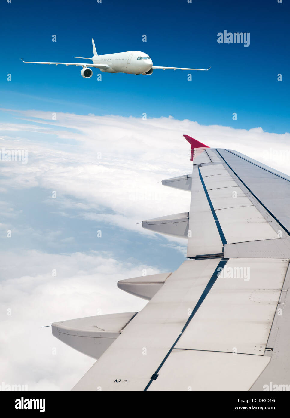 Airplane wing close hi-res stock photography and images - Alamy